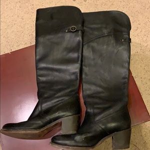 TODAY ONLY❤️Women’s Frye Boots!!